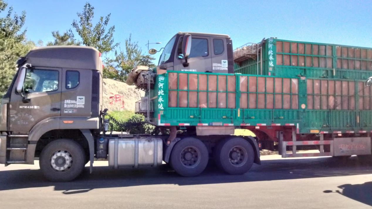 中国重汽豪沃子母车 如何让“抱团取暖”变为“互惠双赢”？