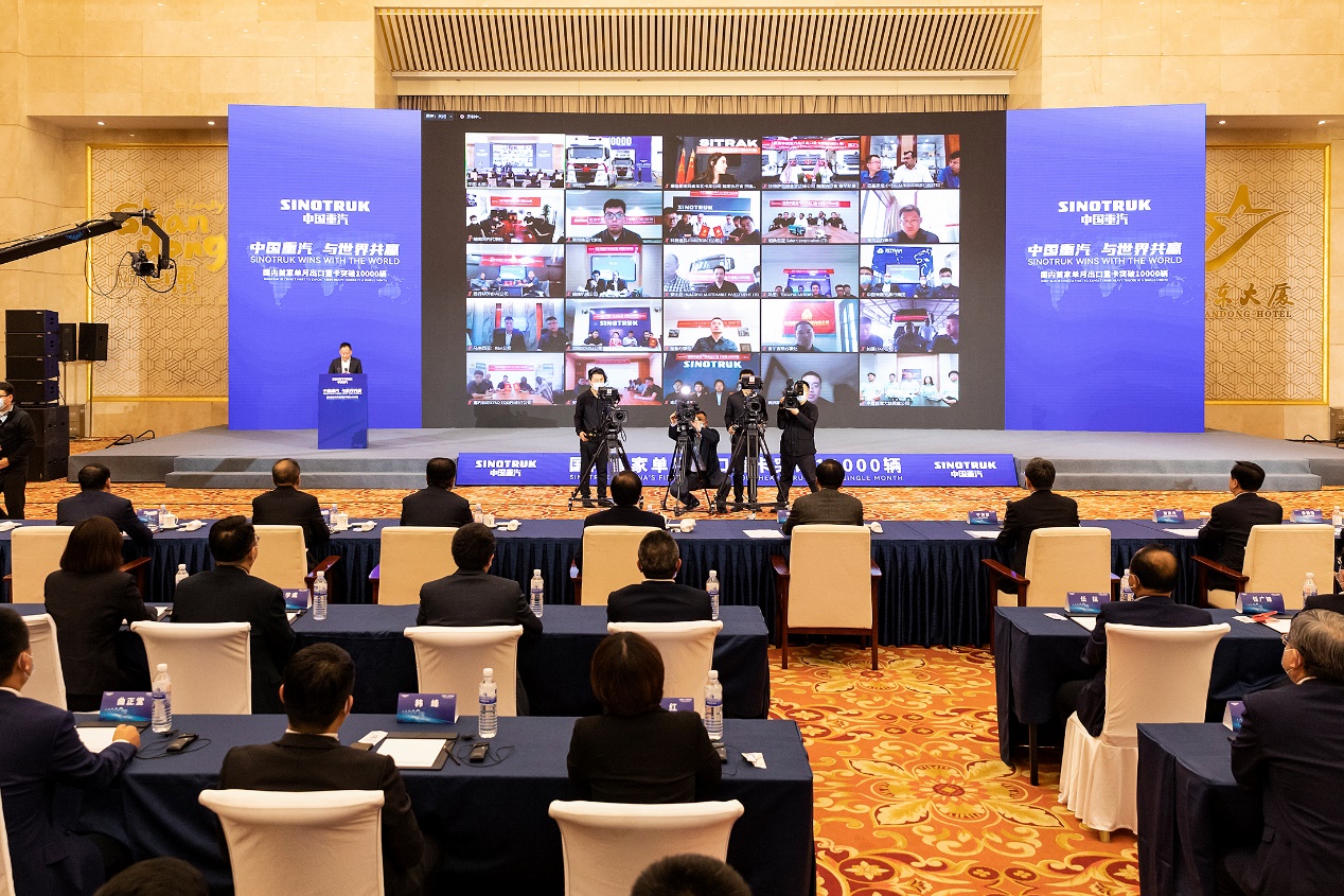  单月重卡出口突破万辆 中国重汽如何实现“中国智造”享誉海外？